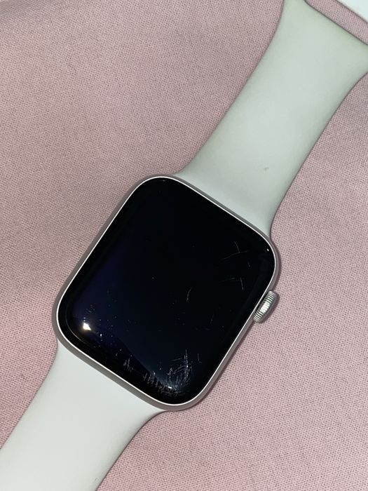 Apple Watch SE 2 44mm