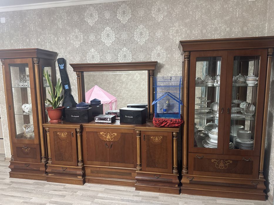 сервант для гостиной