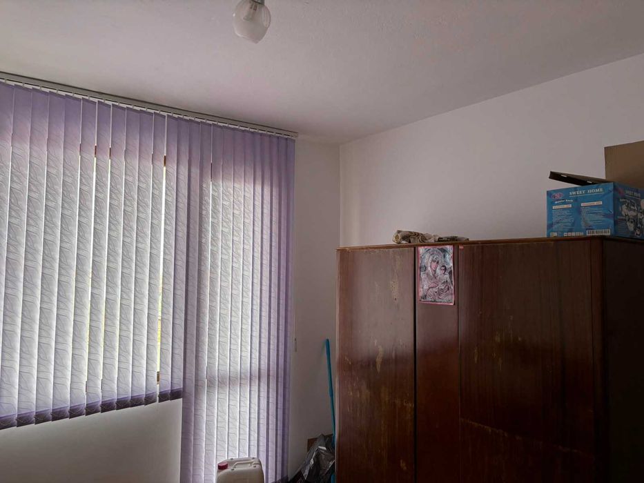 ЕТАЖ от КЪЩА с РЗП 110 кв.м, двор 320 кв.м, град Карлово