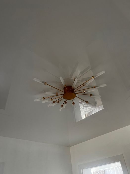 Lustre living aurii