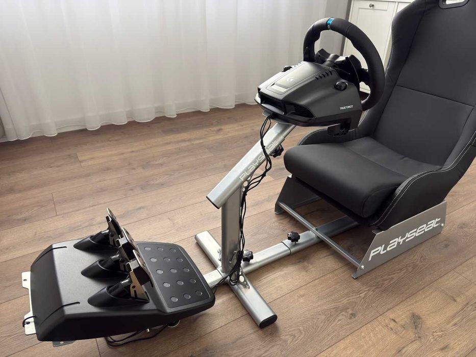Volan Logitech G923 PC/Xbox + Scaun Playseat + Set puf Xbox