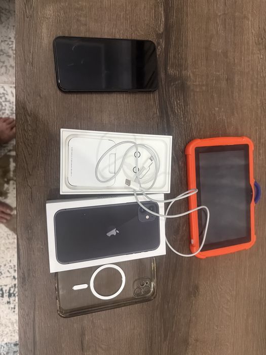 Айфон 11 в харошем состояний