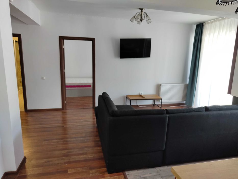 Inchiriez apartament/2 dormitoare, living+bucatarie, 1 baie, 2 balcoane/str. Garbaului/parcare subterana/zona linistita