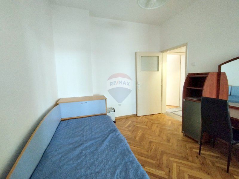 Дава се под наем Тристаен апартамент в Варна, Спортна зала - 90 кв.м за 561 € - Снимка #10