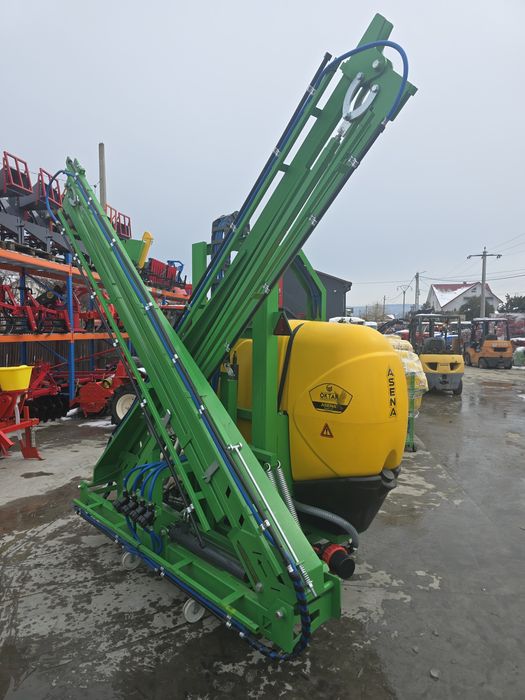 Masina / Instalație de erbicidat 1000l brate 15m