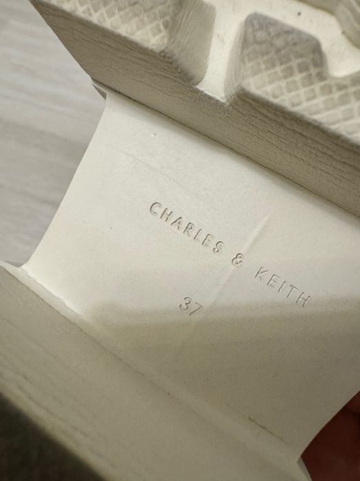 Босоножки женские Charles&Keith