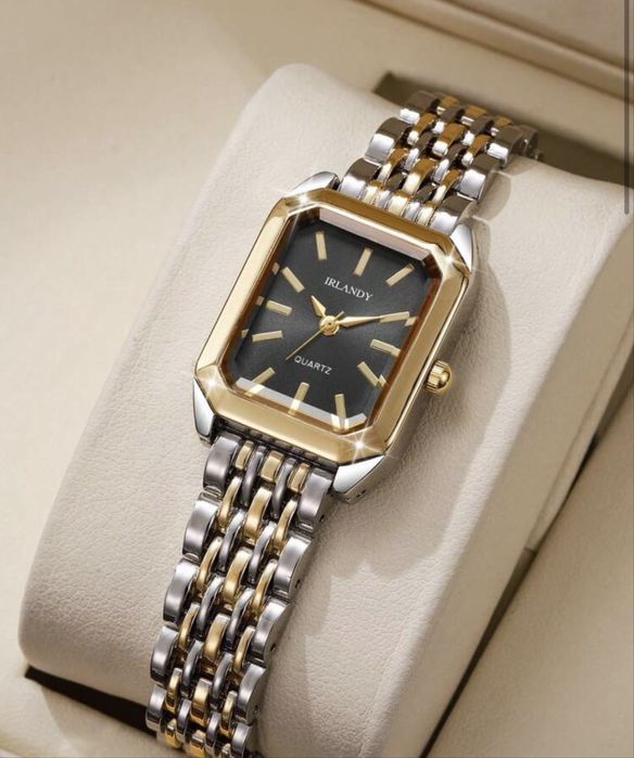 Дамски часовник със смесена каишка