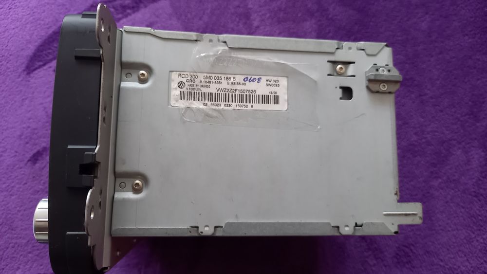 Cdplayer original RCD300 cu BT pt VW