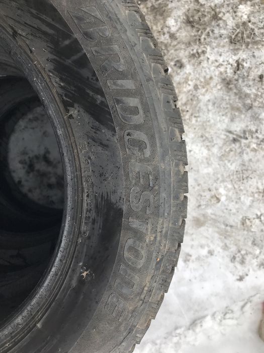 Продам шины BRIDGESTONE 245/65/17