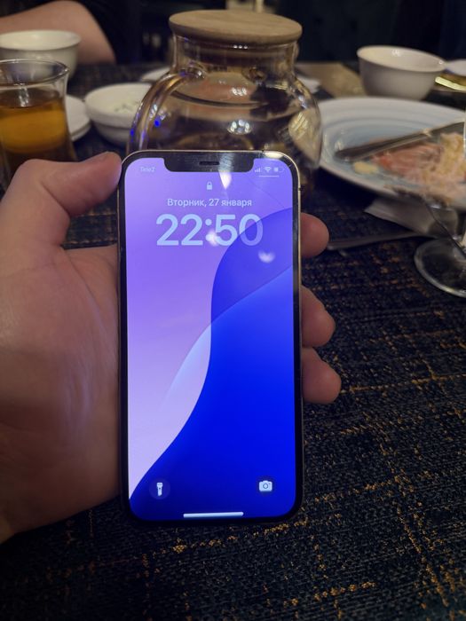 Продам айфон 12 про