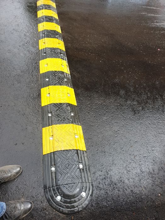 Лежачий полицейский 200 000 сум до 240000сум