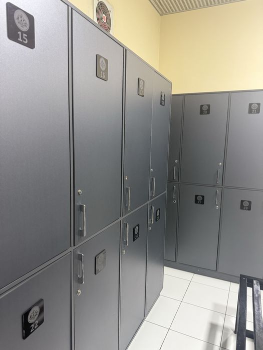 Fitness trenajorlar .