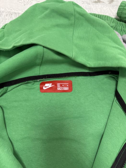 Nike tech fleece