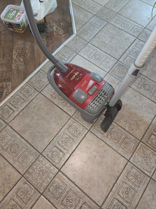 Прахосмукачка Electrolux Mondo 1600w