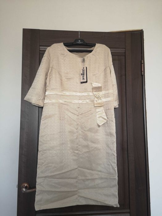 Женское платье все вместе по 1000тг