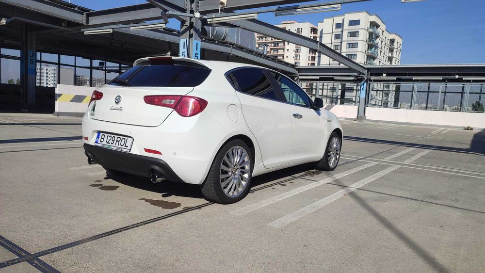 ALFA ROMEO Giulietta 2012 — imagine 4
