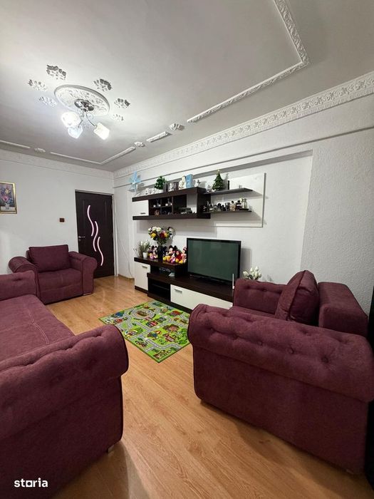 2 decomandate in Galati, Micro 13B, doua balcoane, sup.56 mp — fotografia 1