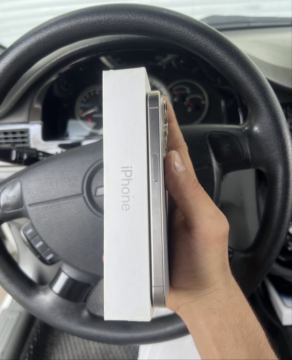 Iphone 15 pro srochniy