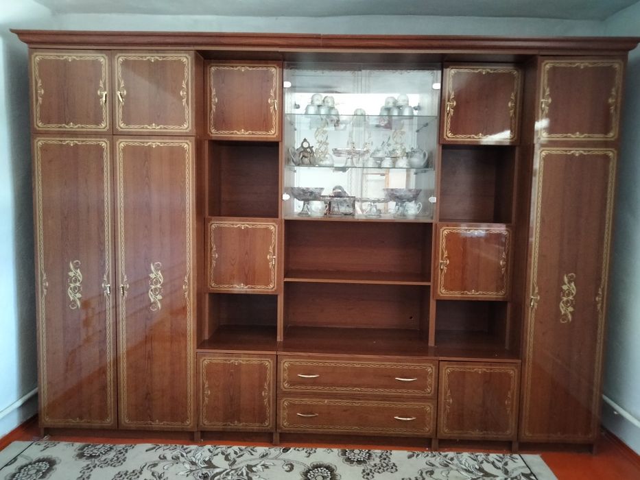 Стенка для гостиной, 100