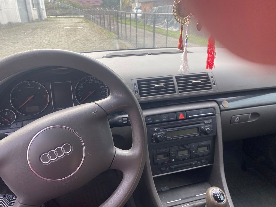 Vând audi a4 b6 motor 1.9 tdi avf naveta inmatriculat consum mic taxe mici