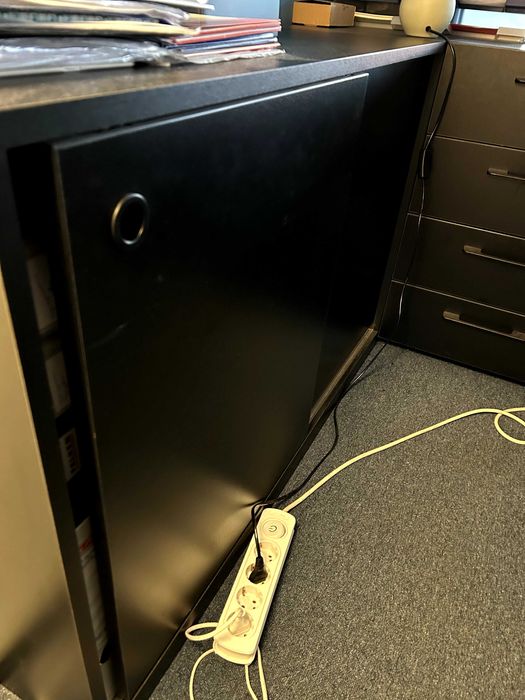 Шкаф за съхранение / офис