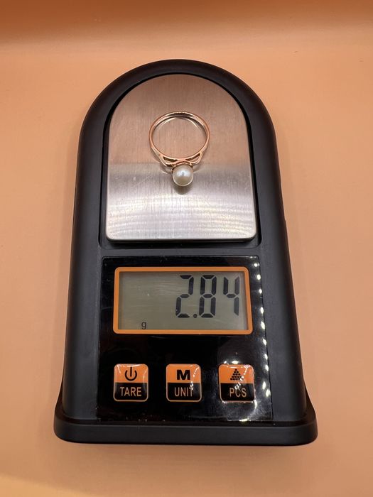 Продам золотое кольцо.