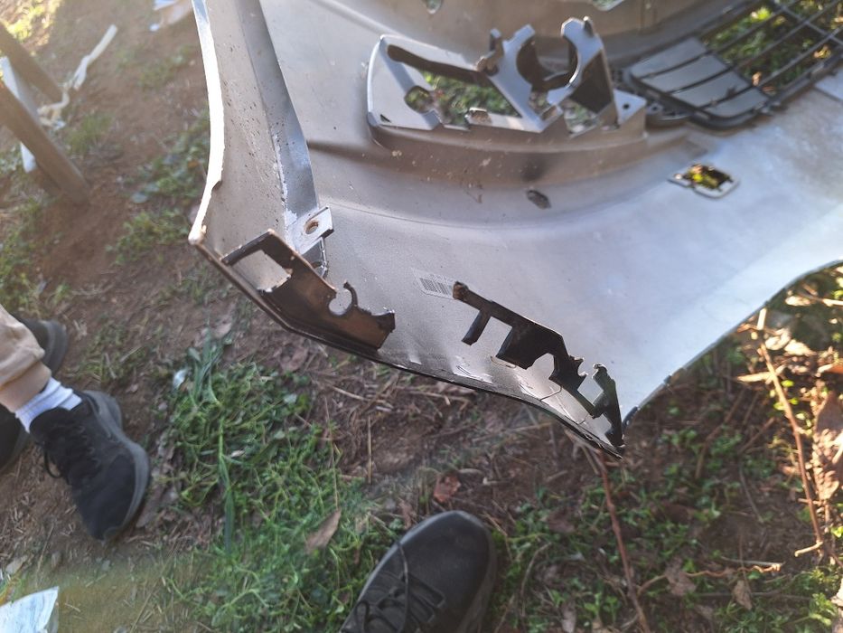 Предна броня за Ford Galaxy 2010