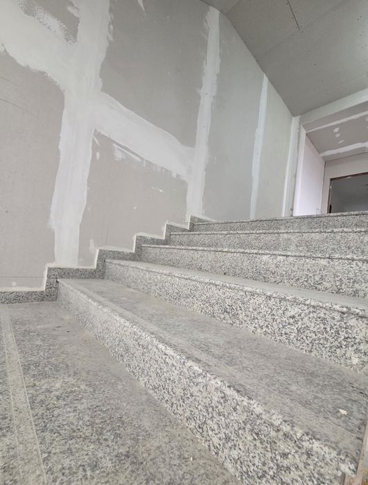 Център Перник | Нова сграда с АКТ 14 | От 1180€/м² | Без комисионна |