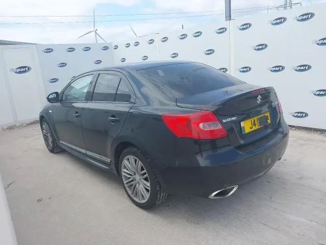 Dezmembrez suzuki Kizashi