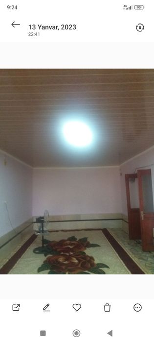 Uy hovli sotiladi 2etajli