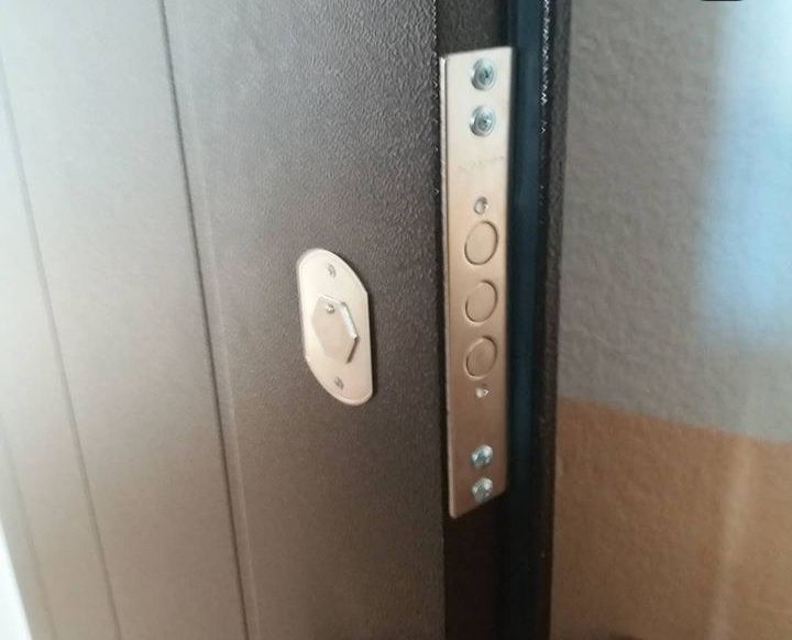 Вскрытие ремонт замена замков