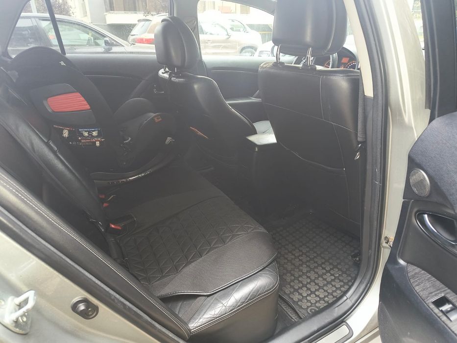 Toyota Avensis 2.2 D-CAT Elegance