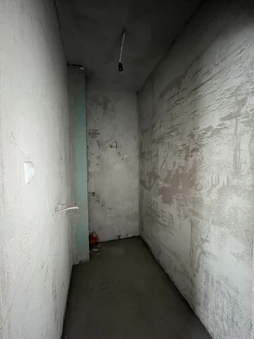 Четиристаен апартамент с 2 гаража