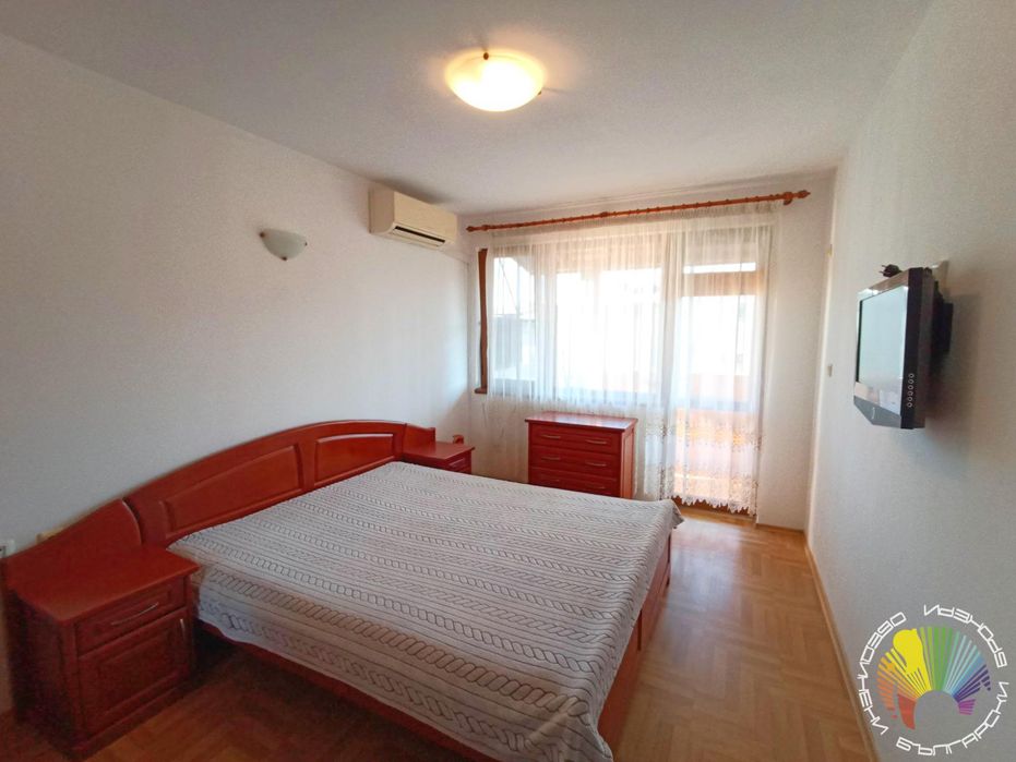 Дава се под наем Тристаен апартамент в Бургас, Възраждане - 120 кв.м за 459 € - Снимка #7