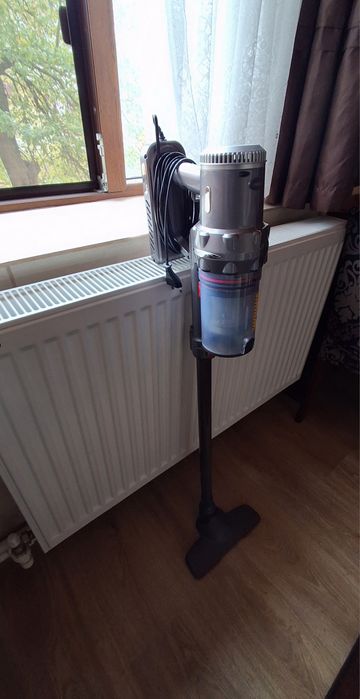 Aspirator vertical cu fir