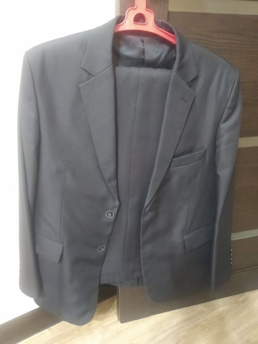 СРОЧНО!!! Продам мужской костюм. Размер 52
