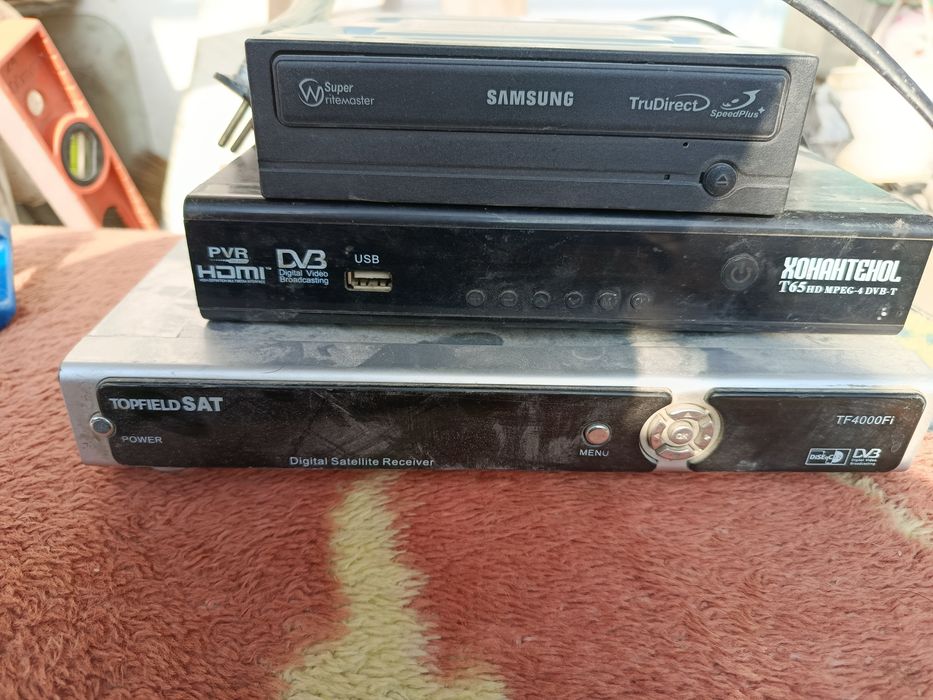 Тюнер ДВД ром Сотилади