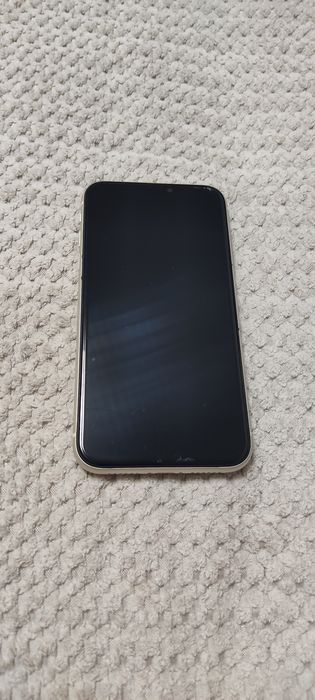 iPhone 11 с коробкой