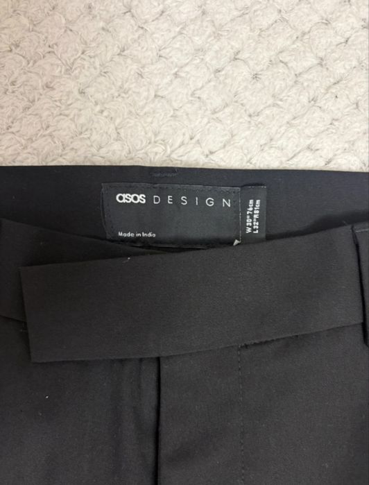 Pantaloni casual