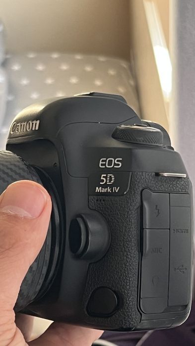 Mark IV 5D Canon  sotiladi