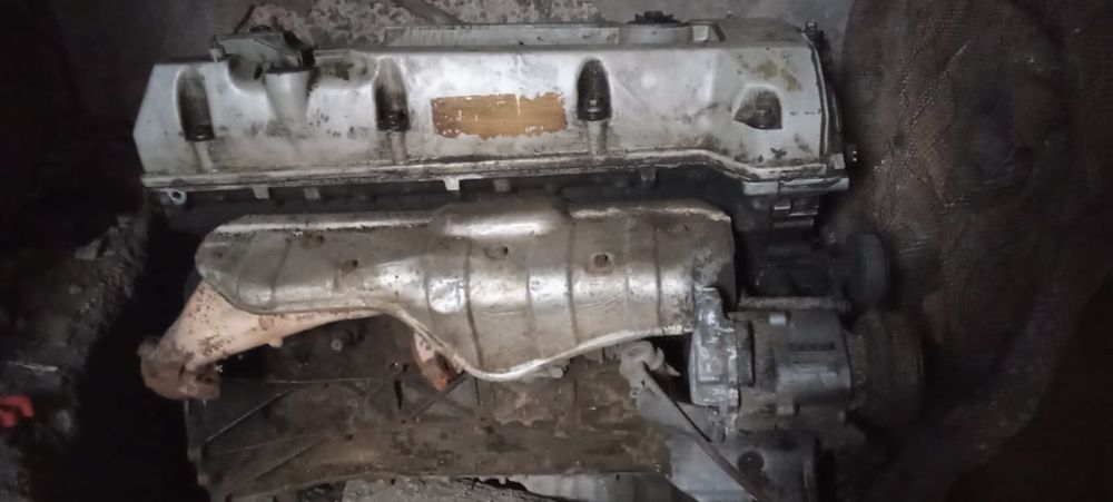 Двигатель на Мерседес