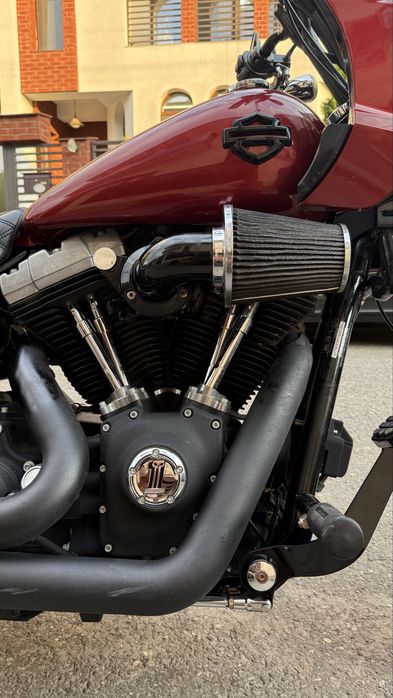 Harley Davidson Dyna Street Bob FXDB
