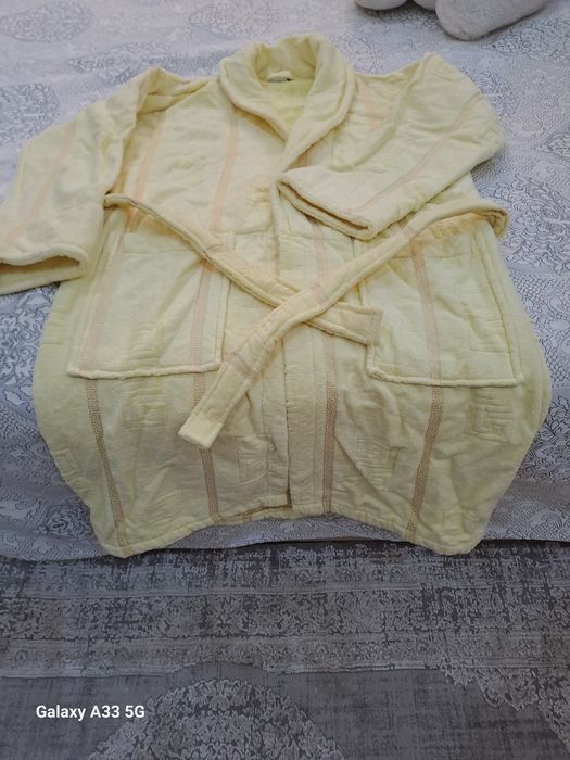 Продаётся махровый халат вирсачи новый