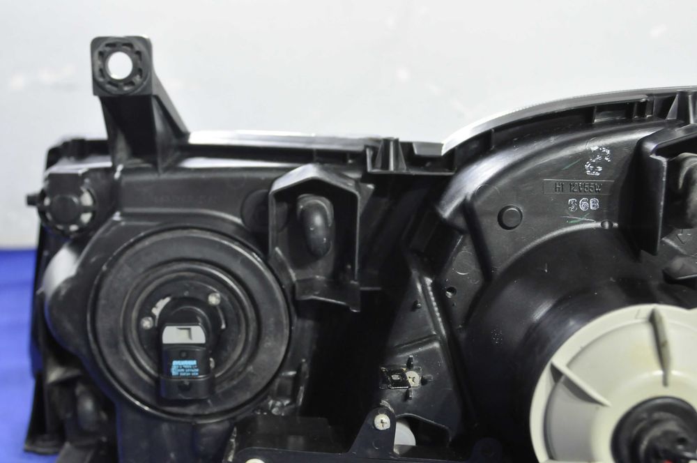 Фара Lexus Lx470 правая