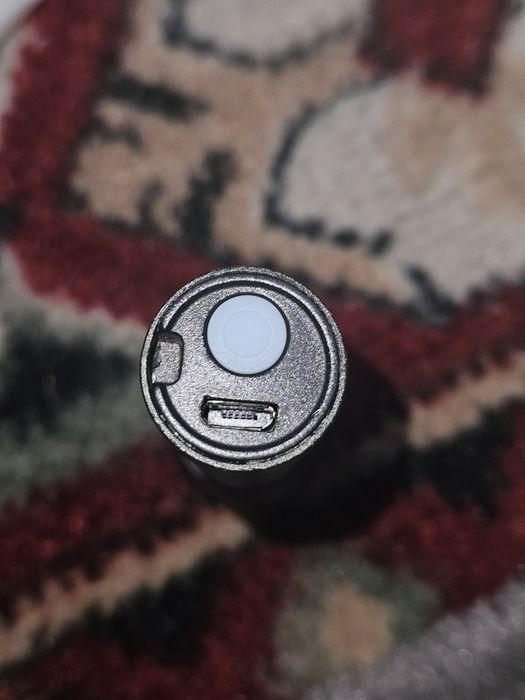 Продаю маленький фонарик