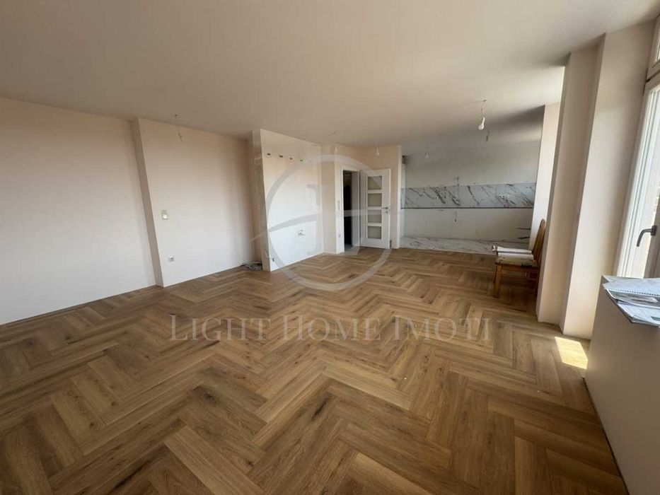 Продава се Тристаен апартамент в Пловдив, Център - 160 кв.м за 1675 €/кв.м - Снимка #1