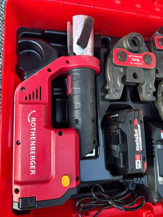 Mașină de presat electro-hidraulică Rothenberger ROMAX Compact III