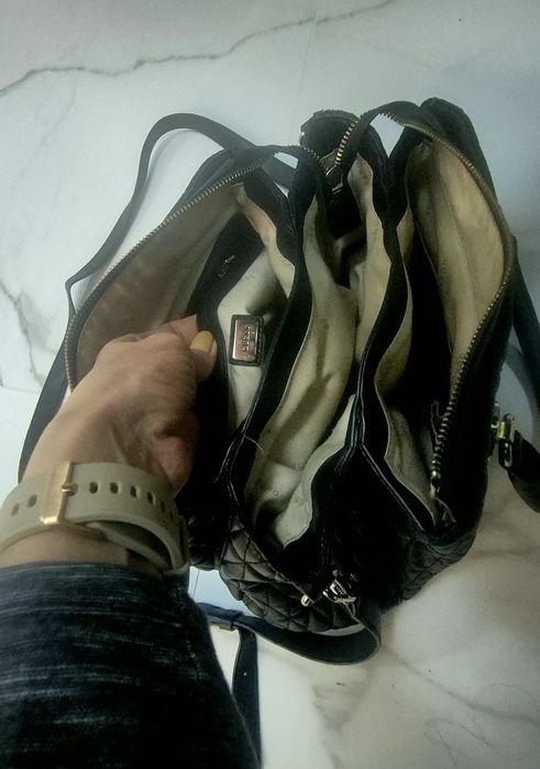 Чанта GUESS Brinkley