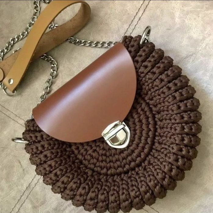 Qo'l mehnati. Sumkalar, belanchak, karzinkalar zakazga to'qib beramiz.