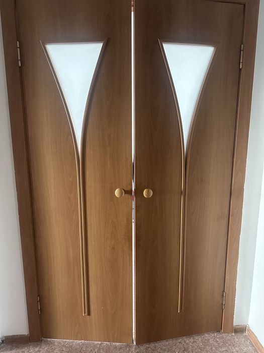 Продается меж комнатные двери